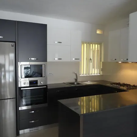 Apartamento Modern Two Bedroom Sea View *