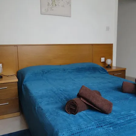 Modern Two Bedroom Sea View Marsaskala