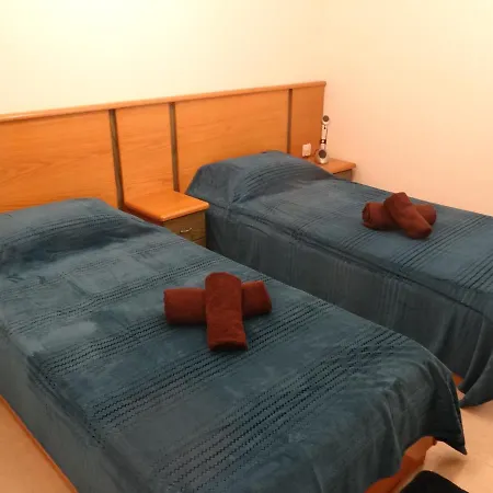 Modern Two Bedroom Sea View *