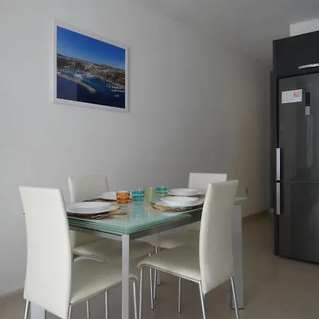 Apartamento Modern Two Bedroom Sea View