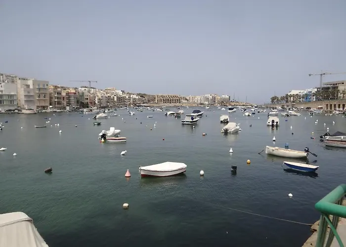 Appartamento Modern Two Bedroom Sea View *